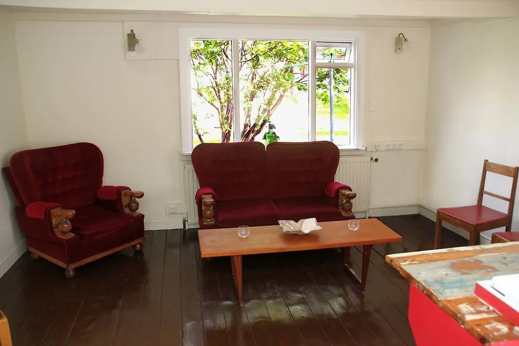 Hofdi Guesthouse-1