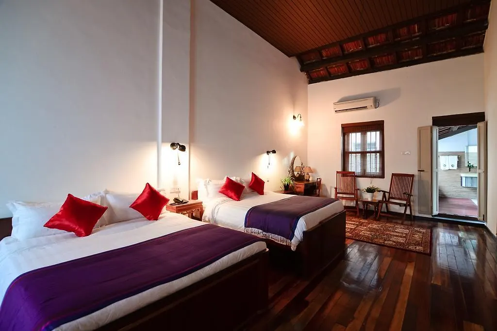 Sarang Paloh Heritage Stay-1