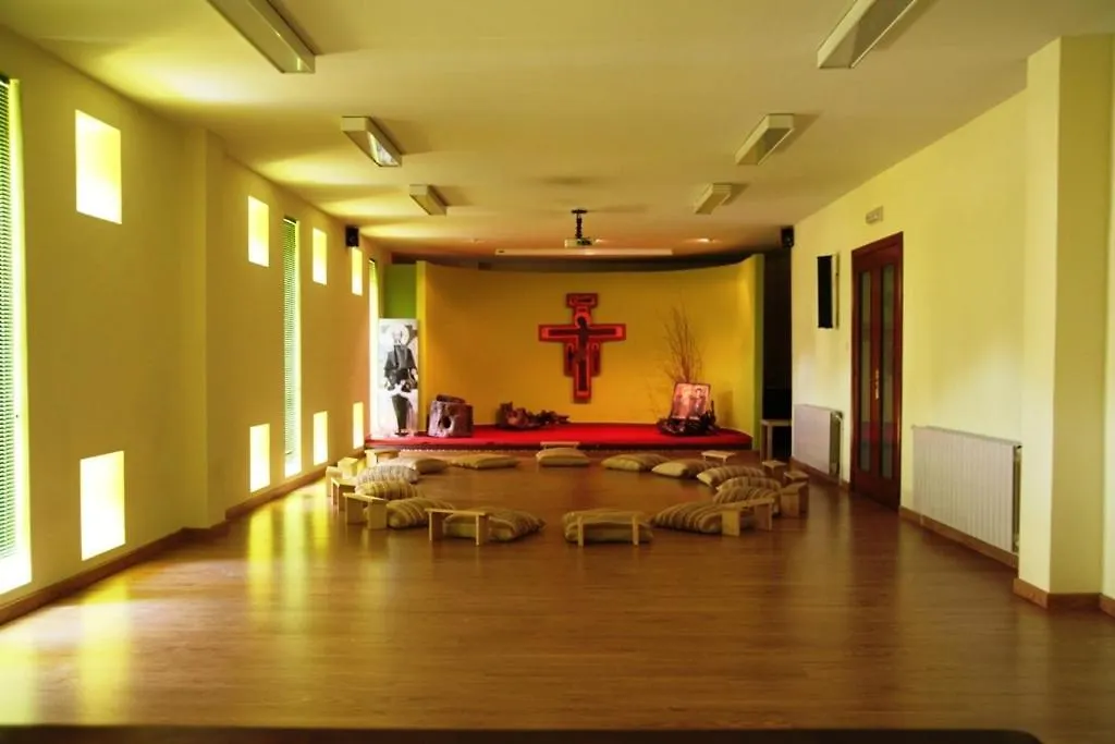 Albergue Juvenil El Olivo-1