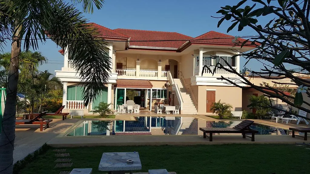 East Shore Pattaya Resort-1