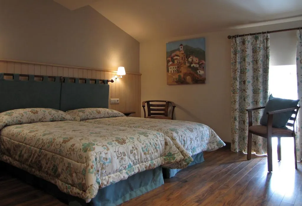 Hostal Beti-Jai-1