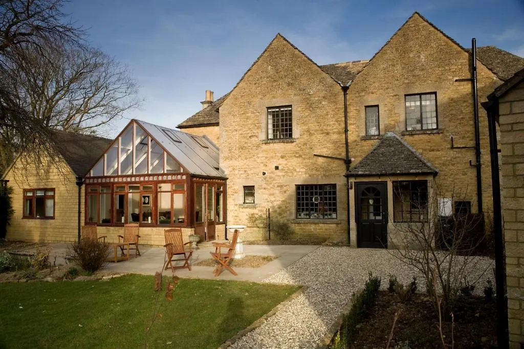 Cranbourne House-1