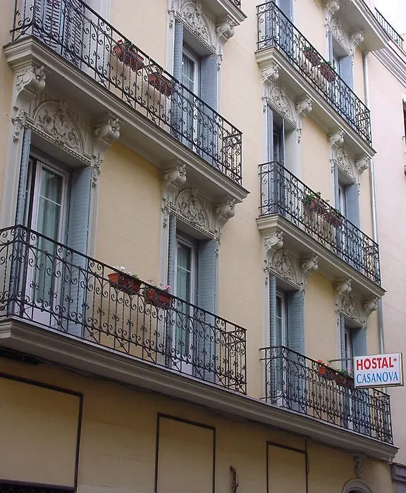 Hostal Casanova-1