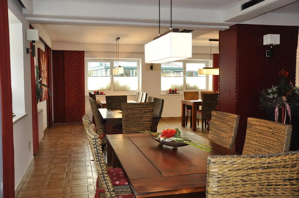 Hotel&Restaurant Edelweiss Alpine Lodge-1