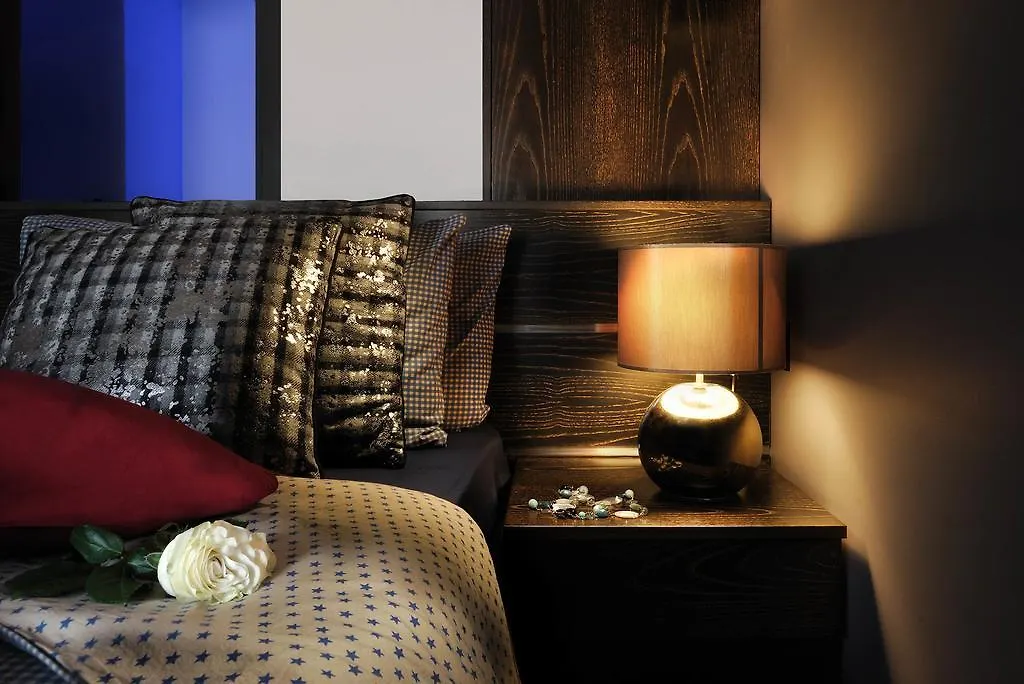 Urban Trend - Guest House-1