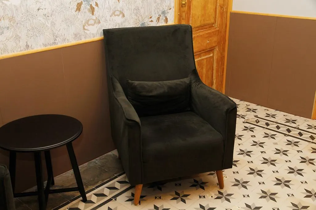 Bcn Home Guest House-1