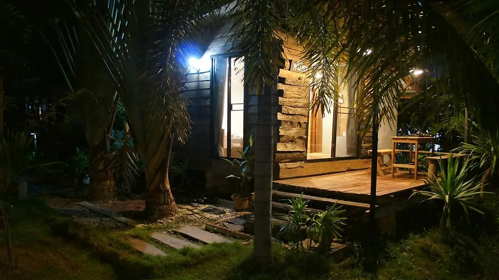 Baan Suan La Moon-1