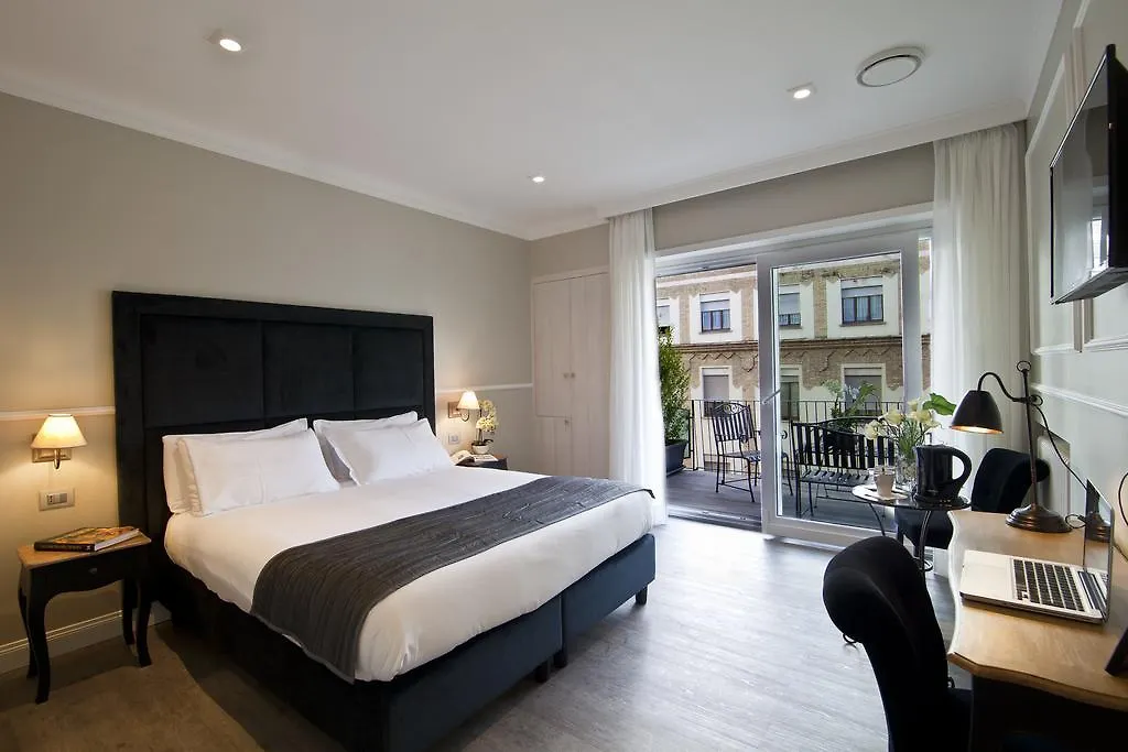 Seven Suites-1