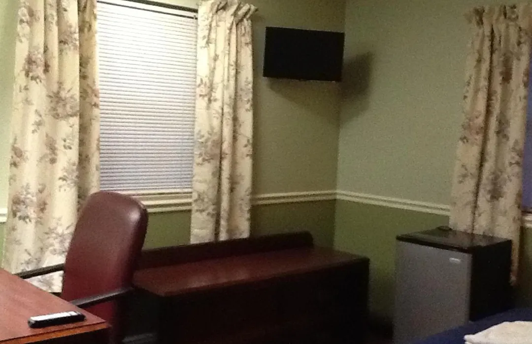 Brookside House Lodging-1