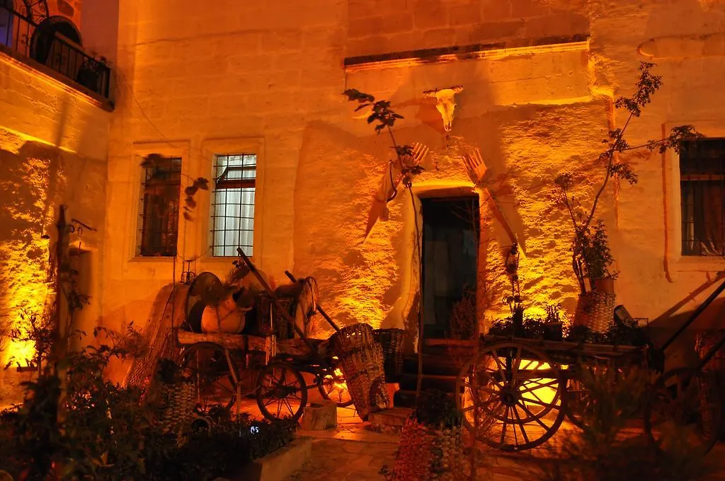Crazy Horse Pension-1