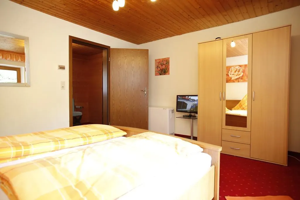 Gaestehaus Kirner - Bad Feilnbach-1