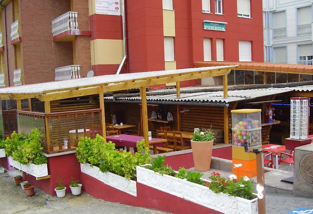 Hostal Pineda-1
