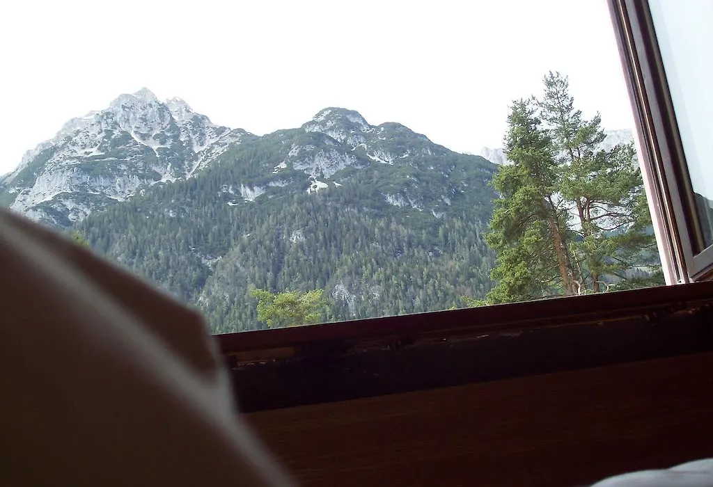 Hotel Pension Schweizerhof-1