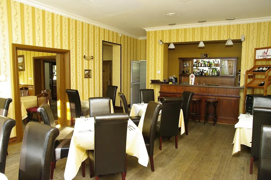 Pensjonat - Restauracja Zolty Domek-1