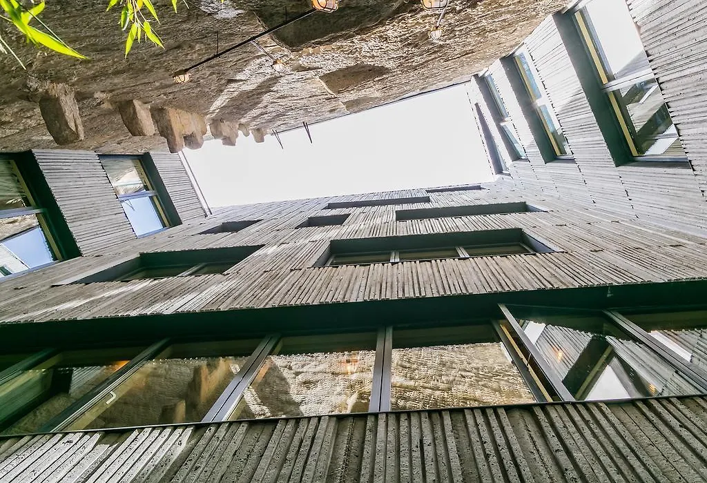 Armazem Luxury Housing- Architectural & Design Hotel-1