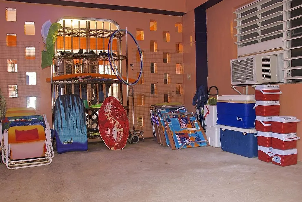 Esperanza Inn Guesthouse (Adults Only)-1