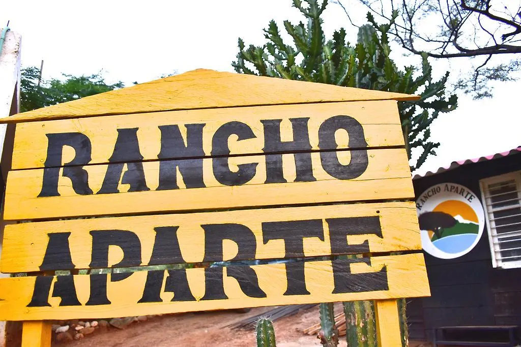 Hostal Rancho Aparte-1