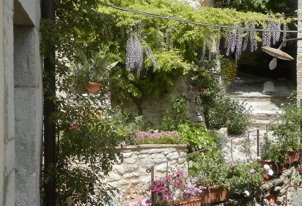 Residenza di Paese Castello del Poggio-1