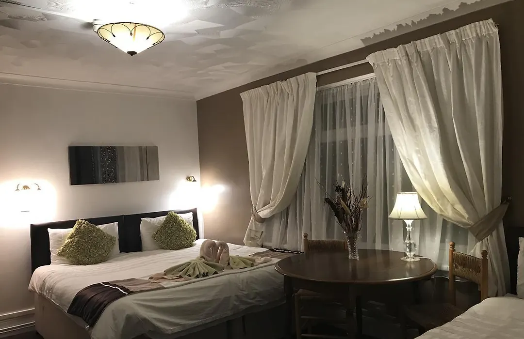 Acorn Lodge Guest House - Free Parking-1
