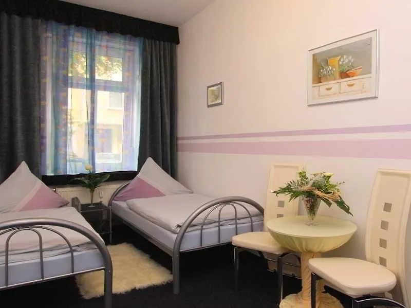 Pension Regenbogen-1