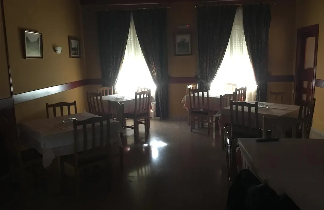 Hostal Moraleda **-1