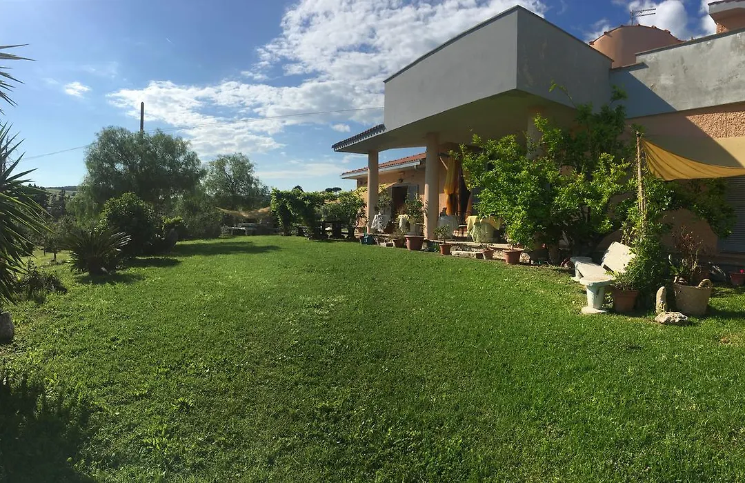 Guest house Villa di Judighes-1