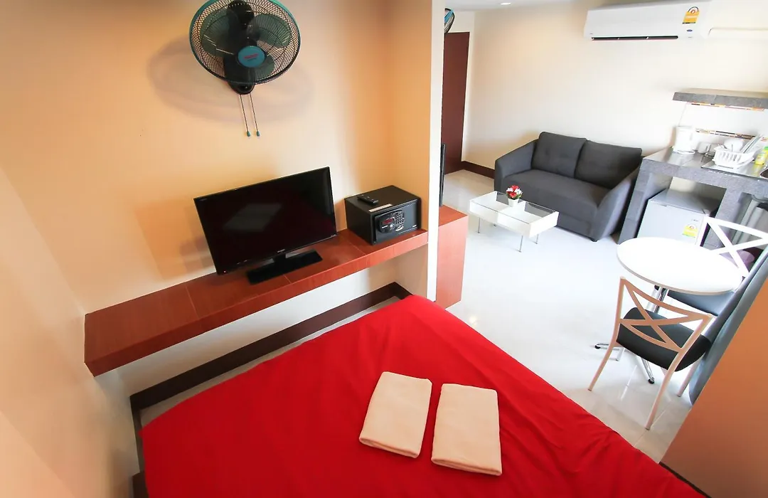 Walking Street Guest House-1