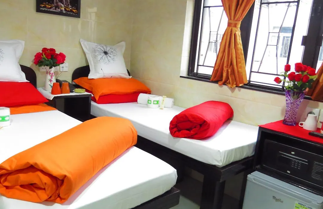 Manila Hotel -Hostel Block D Flat D-8 24 Hour Reception-1