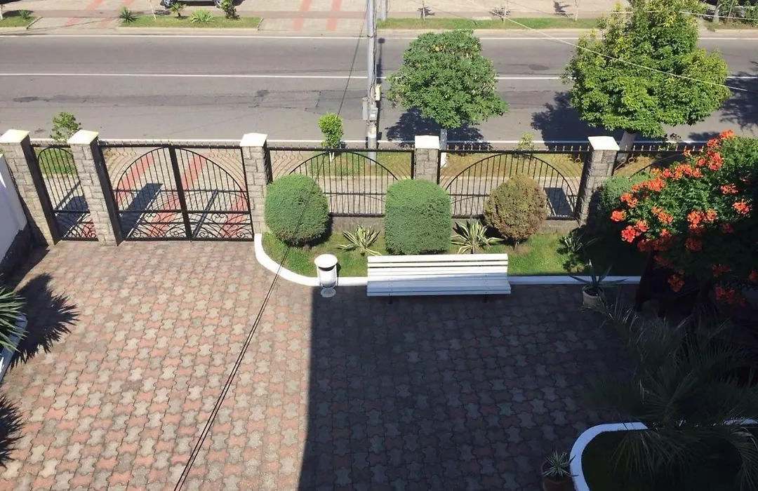 George'S House-1