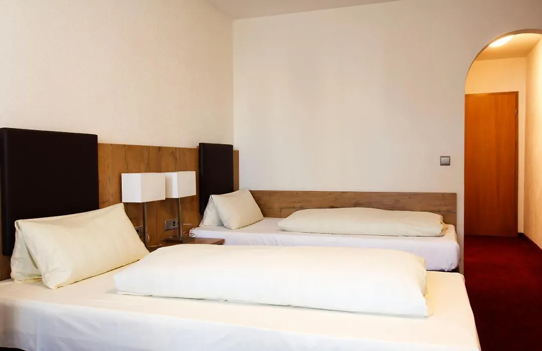 Landhotel Goldener Stern-1