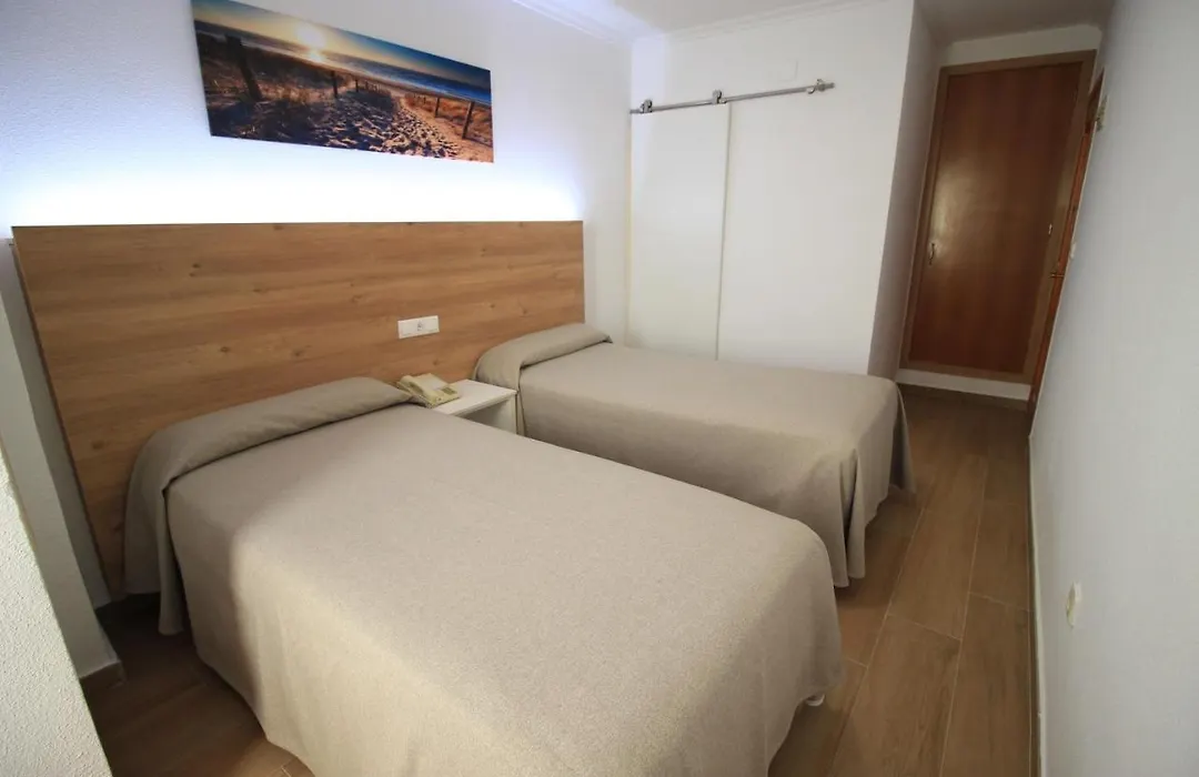 Hostal Pensimar-1