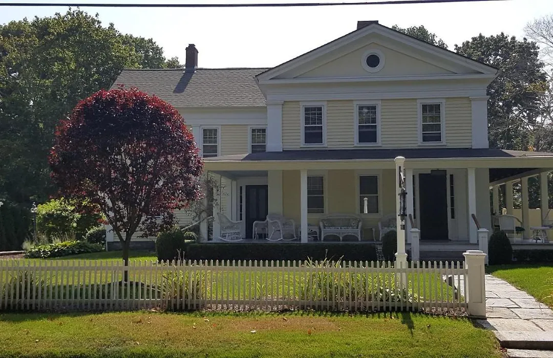 Bushnell House-1
