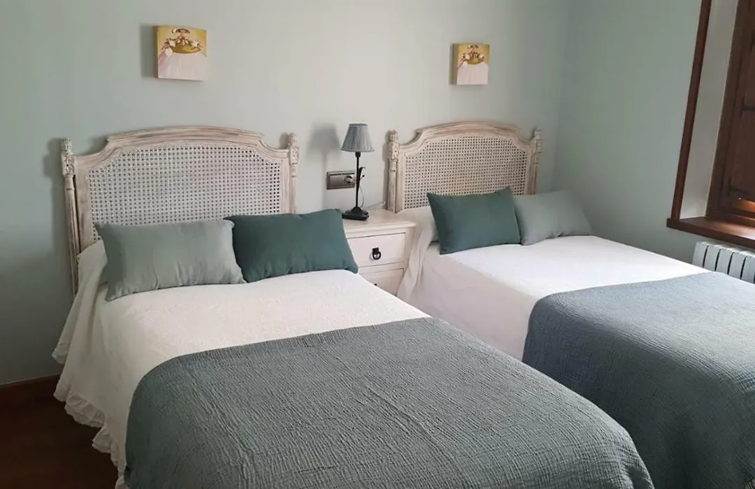 Hostal El Resbalon-1