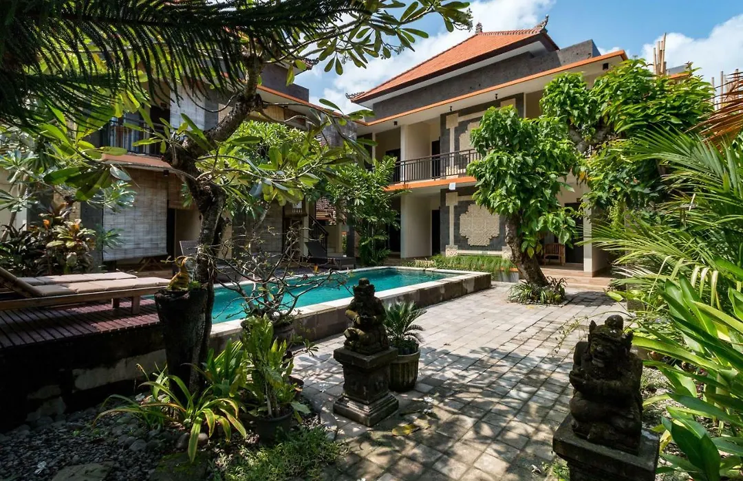 Eddys Cottages & Villa-1