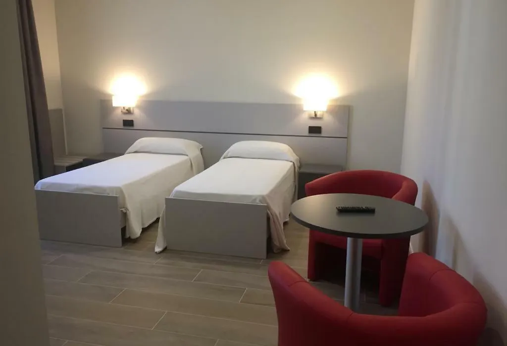 Roma Rooms-1