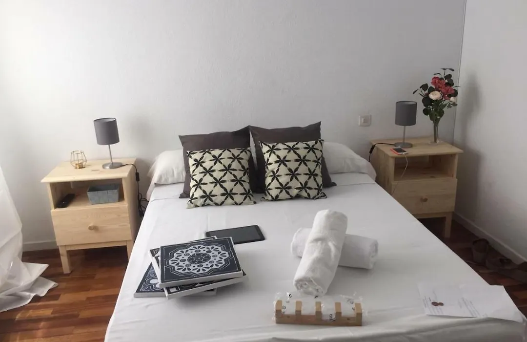 Gran Via Valverde Apartaments & Rooms Parking-1