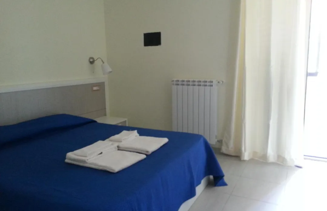 Il Girasole Formia Guesthouse Rooms-1