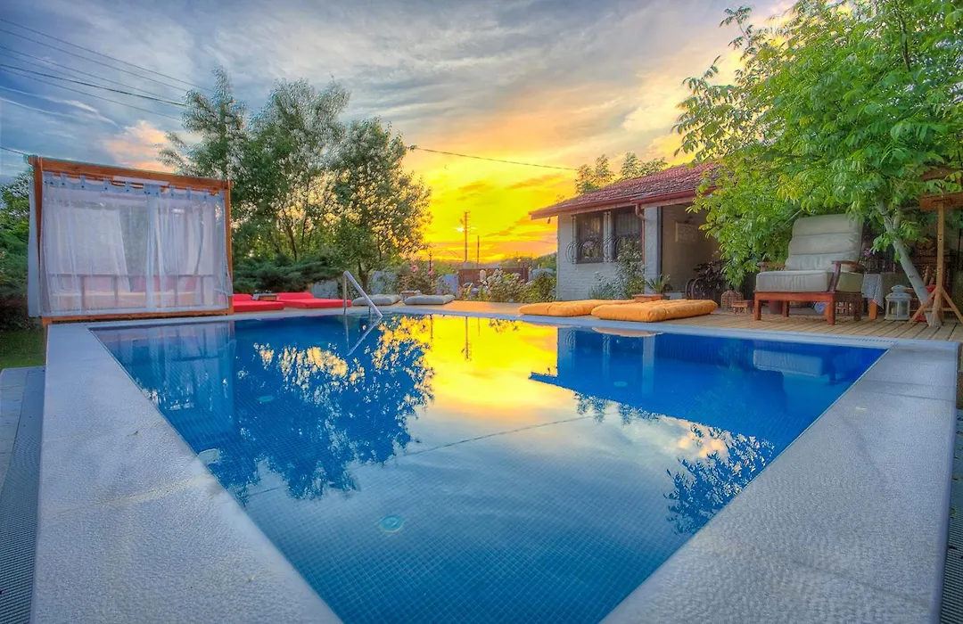 Ephesus Lodge-1