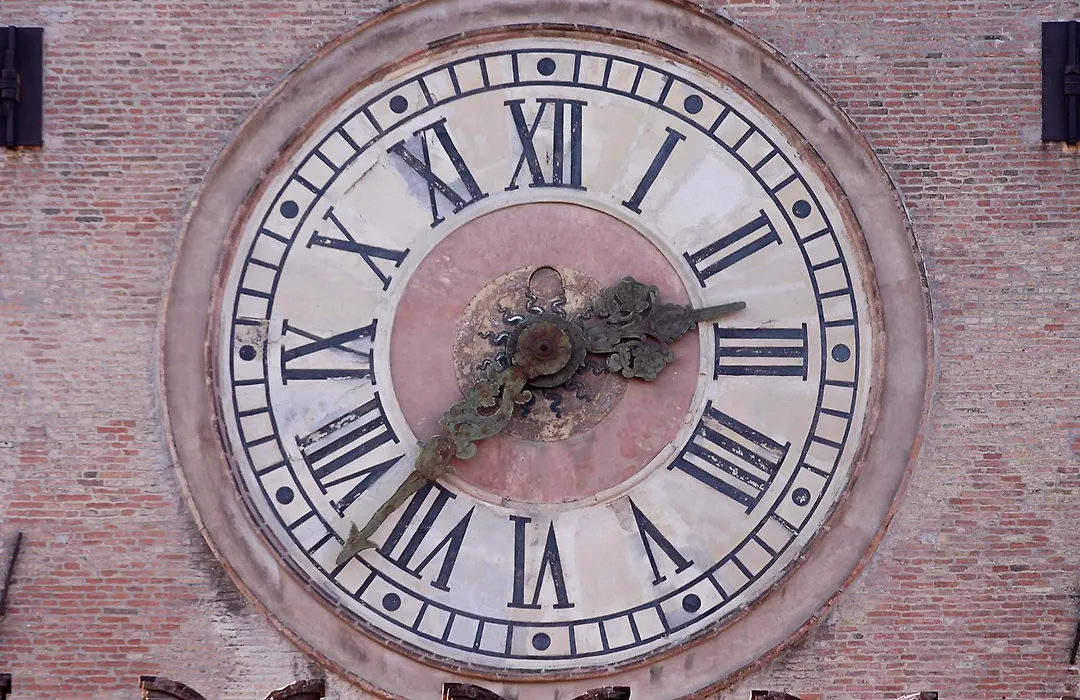Casa Isolani Piazza Maggiore 1-1