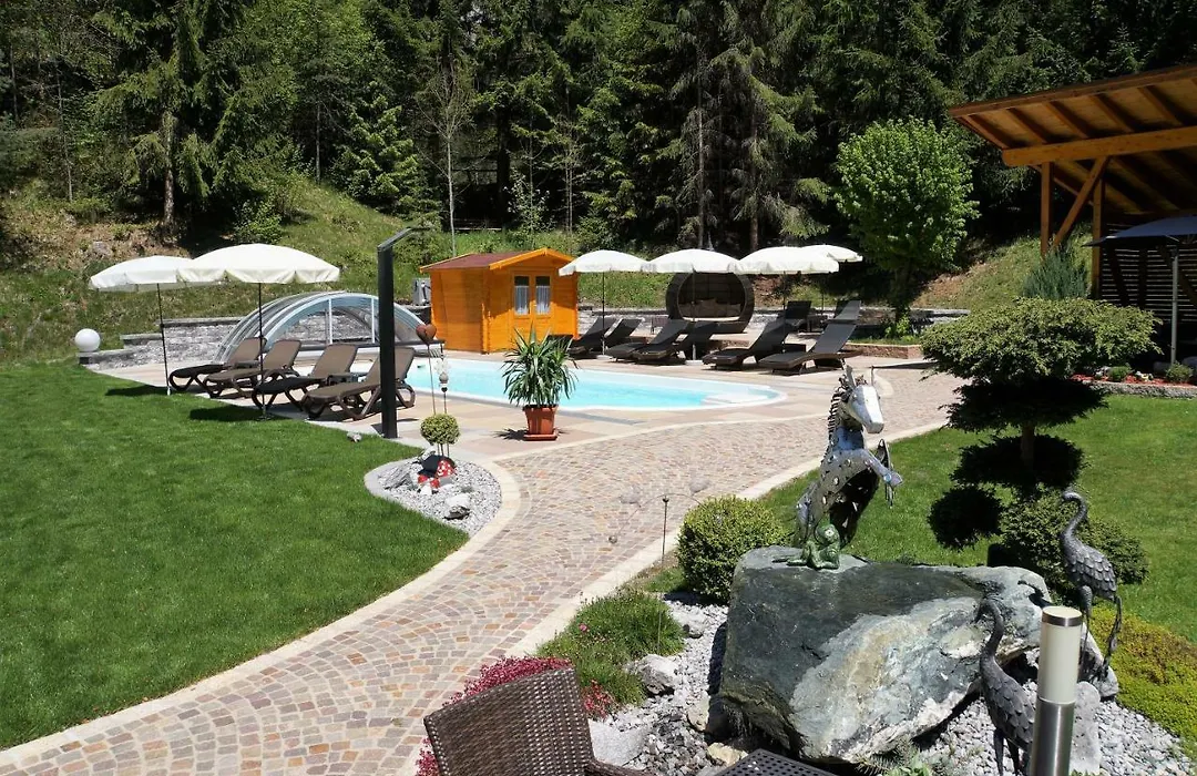 Gaestehaus Almrausch, Ferienanlage Mit Pool-1