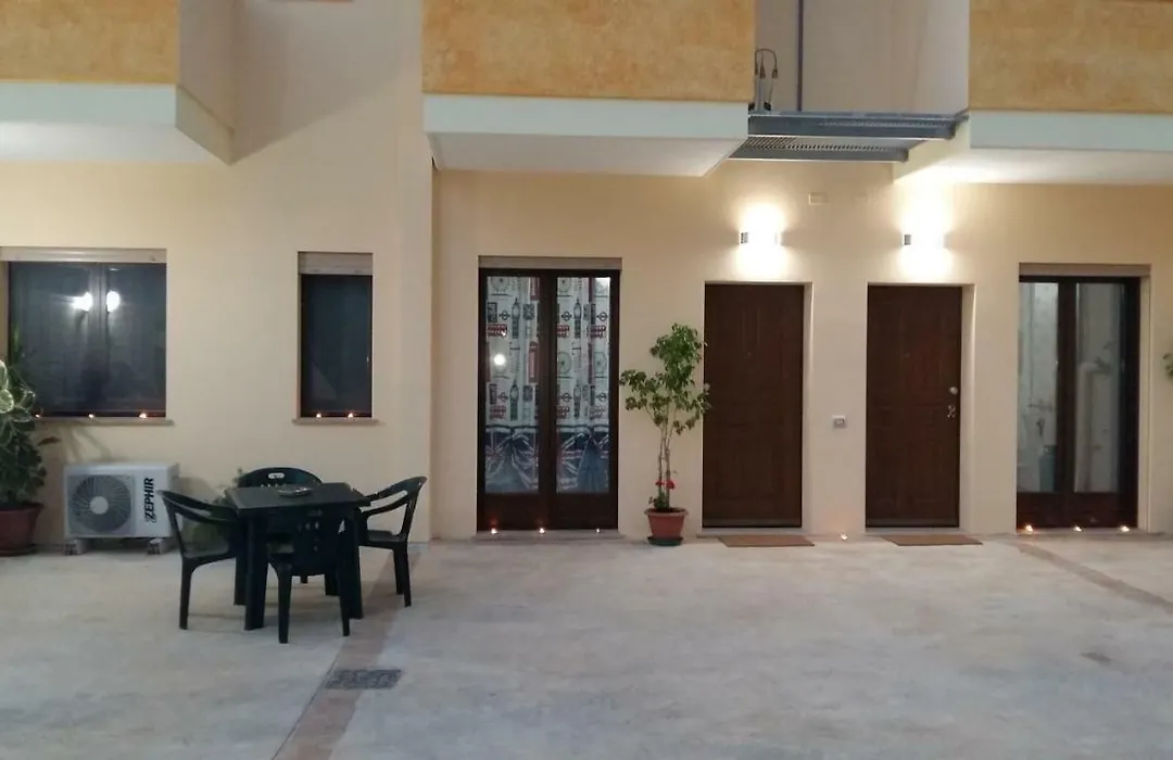 Rooms Loru-1