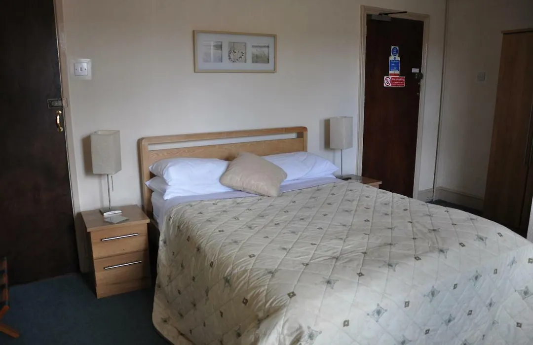 Holly Tree Guest House-1