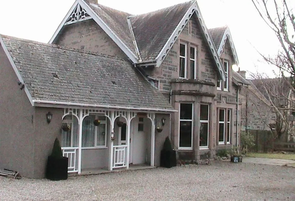 Avondale House-1