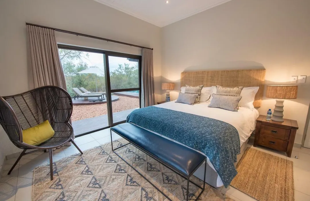 Bushwillow Private Villa-1