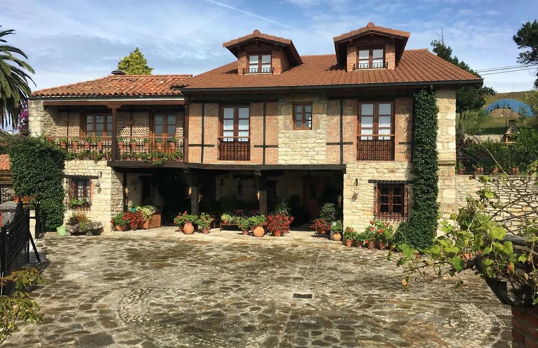 Casa Los Laureles-1