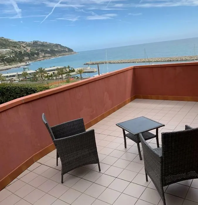 Baia Dei Gabbiani-1