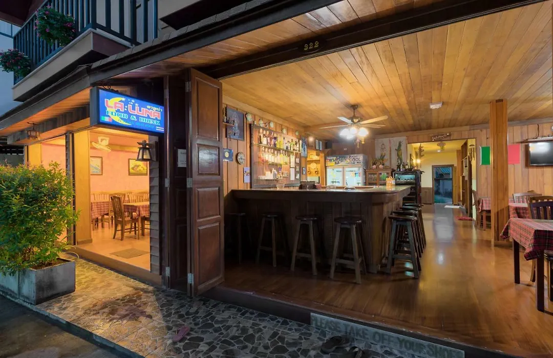 La Luna Italian Restaurant & Accommodation-1