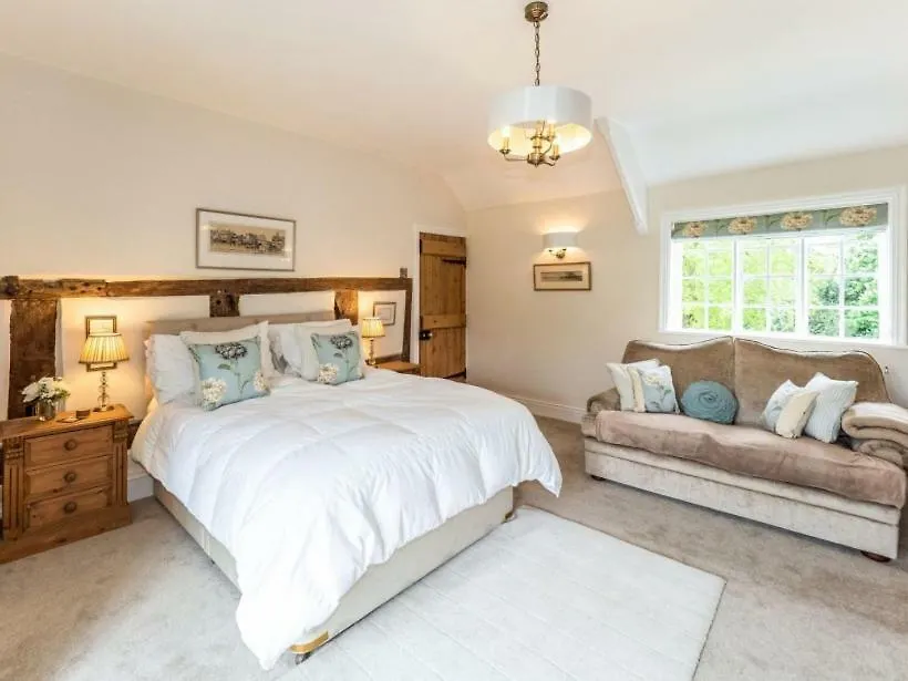 Pinley Hill House-1