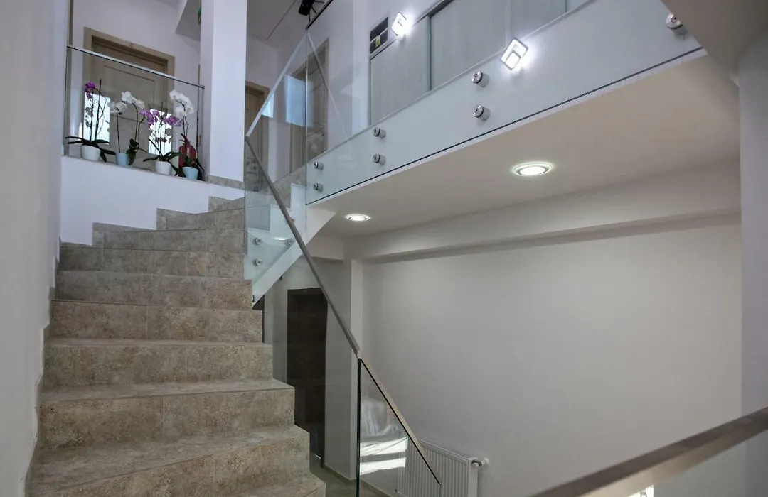 Airport House-1