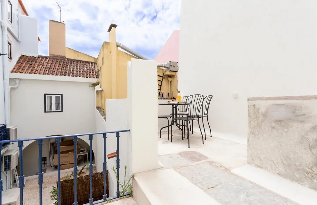 Archi-Pelago Alfama Design Suites Guesthouse-1